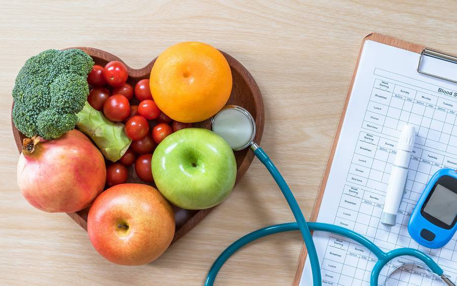 Diet for people with prediabetes should include plenty of vegetables and fruits and doctor care.