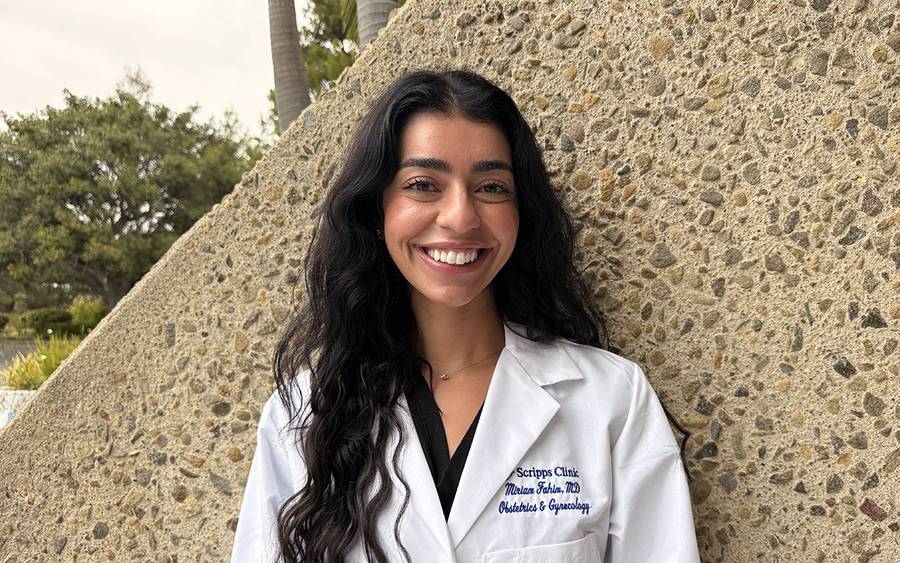 A headshot of Dr. Miriam Fahim a Scripps Clinic OBGYN.