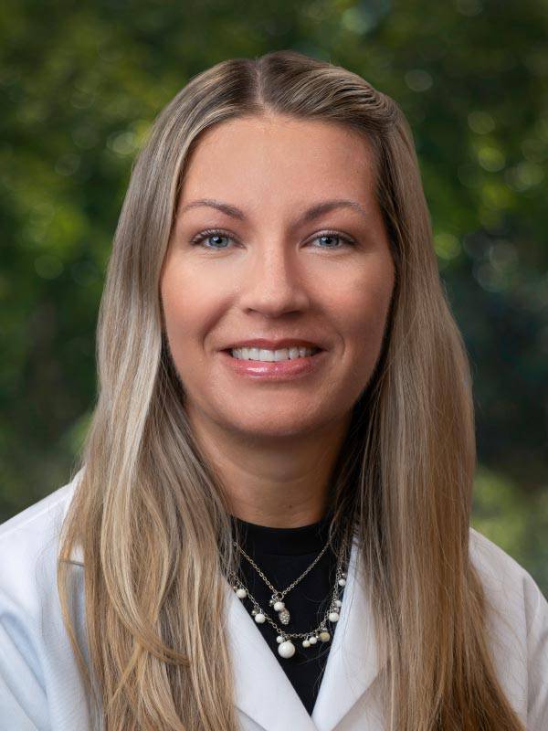 Jennifer Park, MD, Internal Medicine Doctor.