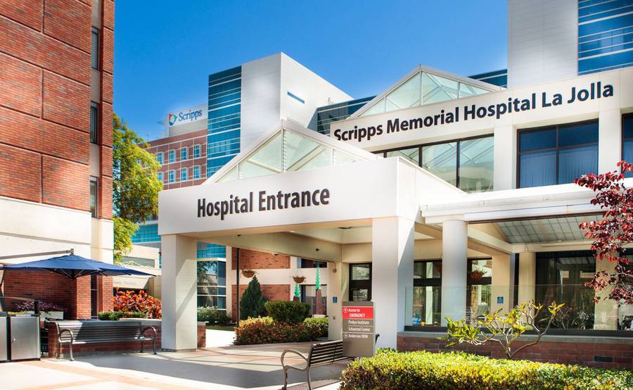 Birthing location entrance Scripps Memorial La Jolla photo with entrance signage.
