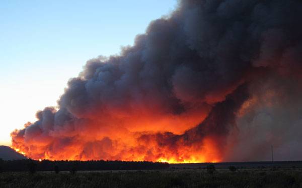 News 2014 San Diego Wildfires Plume 600×375