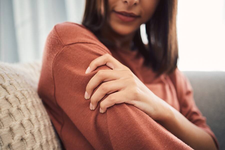 Woman experiences subtle warning sign of possible heart attack.