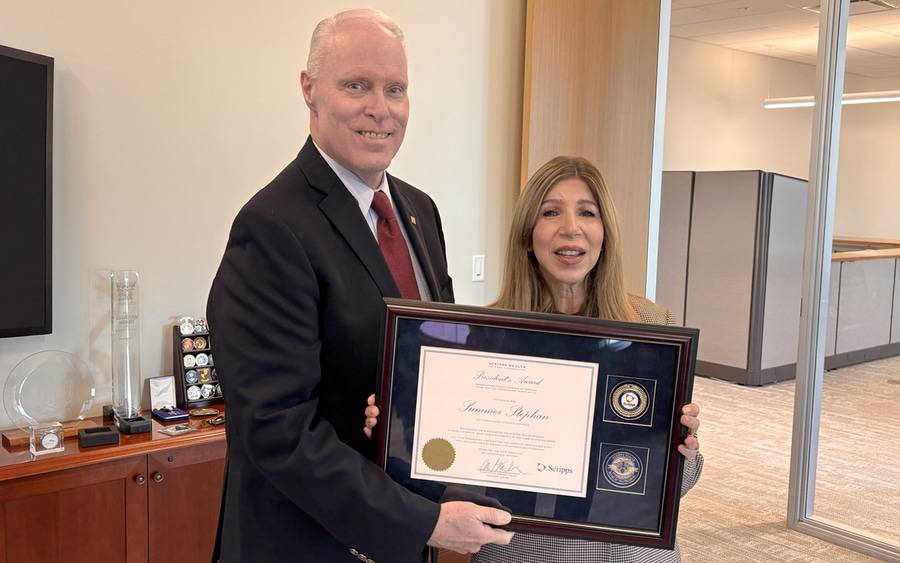 Scripps Health President and CEO Chris Van Gorder presented San Diego County District Attorney Summer Stephan with the Scripps President’s Award.