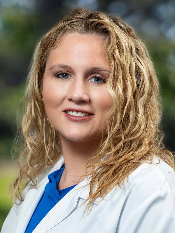 Elizabeth O'Neil, FNP