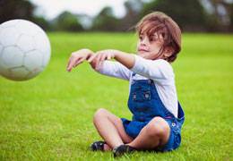 Girl-ball-260×180
