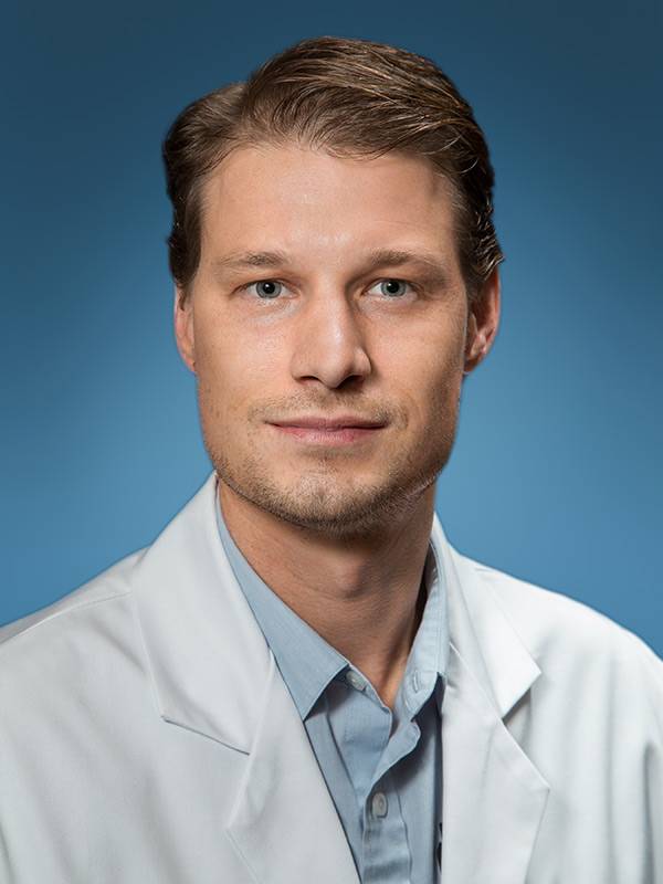 Dr. Benjamin Illum, MD