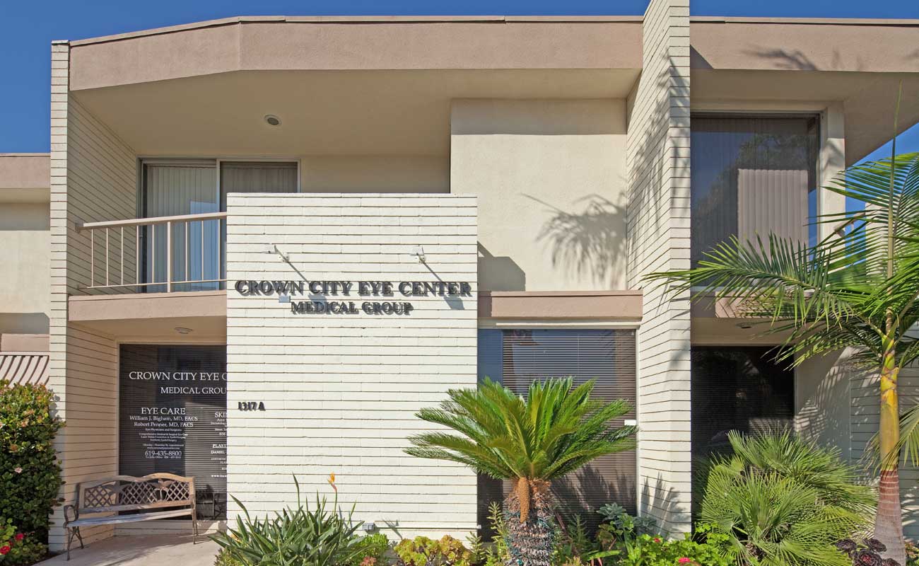 The exterior of Scripps Clinic Coronado, located inside a two-story medical building on Ynez Place between A and B Avenues.