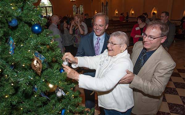 2015 Scripps Light up a Life, Dr. Tim Corbin, Mrs. Francis and son Mark Francis, Christmas Tree