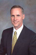 Dr. Lester Machado, MD