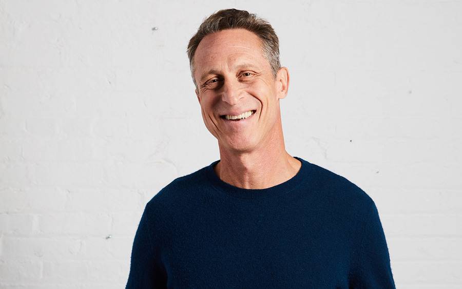 Photo of Dr. Mark Hyman, internationally recognized leader in the field of functional medicine.