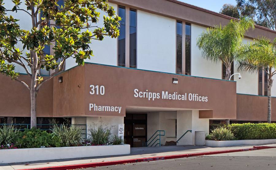 The exterior of the medical office building at 310 Santa Fe Drive, where Scripps Clinic Encinitas doctors provide care. 