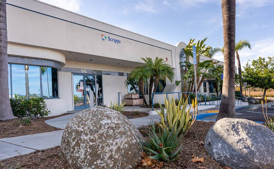 The exterior of Scripps Clinic Radiation Therapy Center in Vista, part of Scripps Cancer Center.