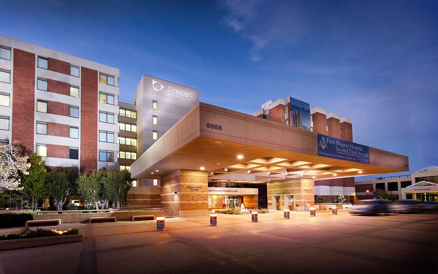 The front entrance of Scripps Memorial La Jolla Hospital in La Jolla, CA.