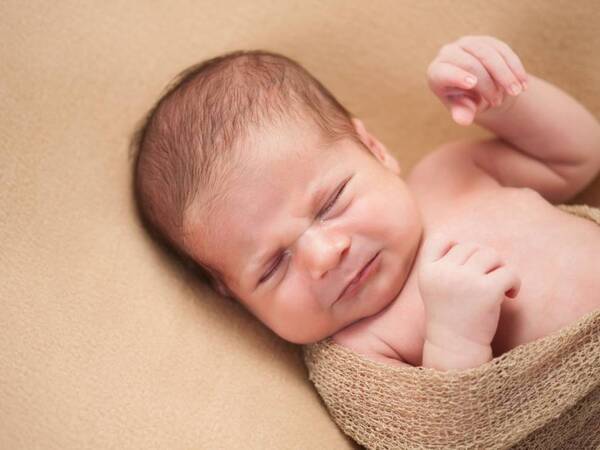 How to Calm a Fussy Baby: Learn What Works