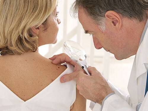 A dermatologist from Scripps Clinic in San Diego weighs in on skin cancer prevention. 