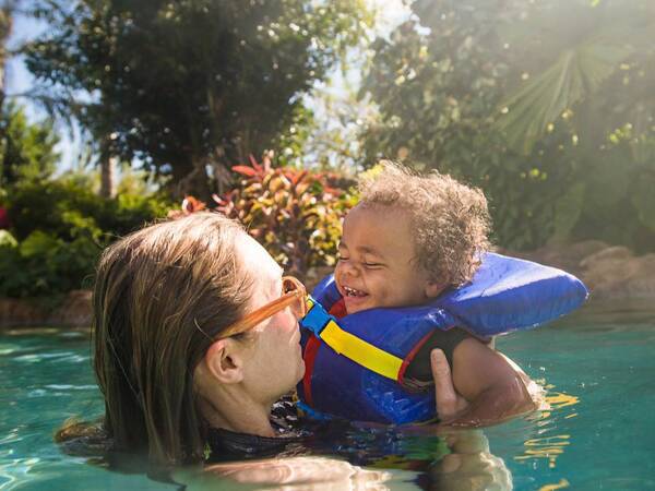 7 Water Safety Tips for Kids