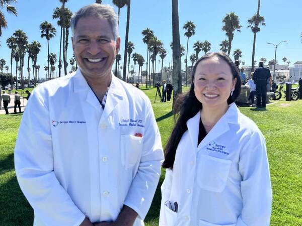 Scripps Mercy Hospital San Diego medical director of trauma Vishal Bansal, MD (left), and Scripps Memorial Hospital La Jolla associate director of trauma and acute care surgery Nina Lu, MD. 