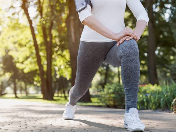 Reporter Offers Firsthand Account of Knee Replacement Surgery