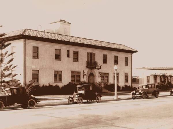 Exterior of Scripps Memorial Hospital in La Jolla in 1924.