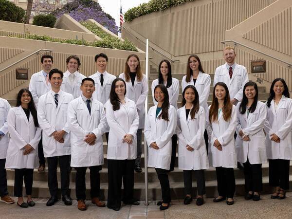 Members of the Scripps Mercy Transitional Year Residency Program gather for a photo.