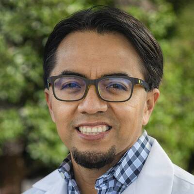 Fernando Velasquez, NP